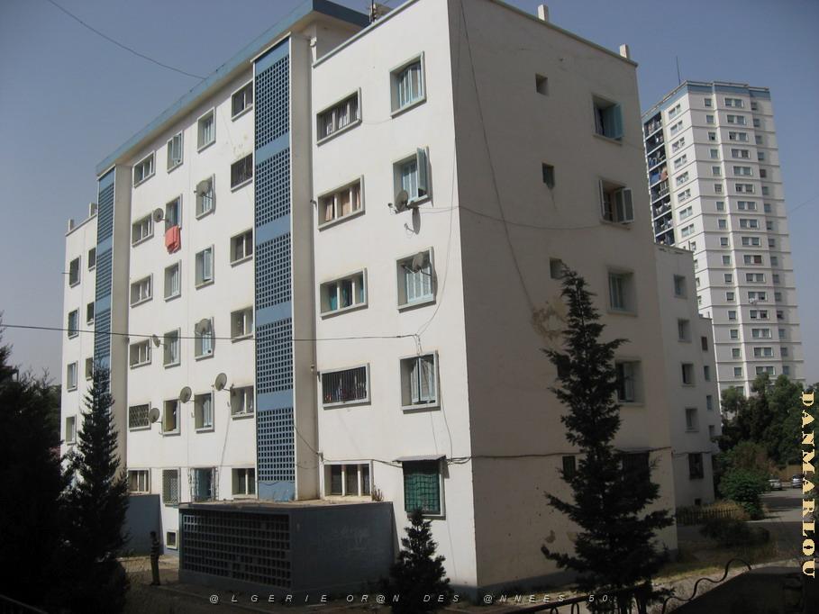 2352 cite la fontaine.jpg